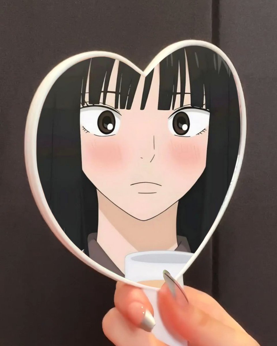 haerinfeed's tweet photo. what haerin sees every time she looks in the mirror https://t.co/yuluUmVQQG