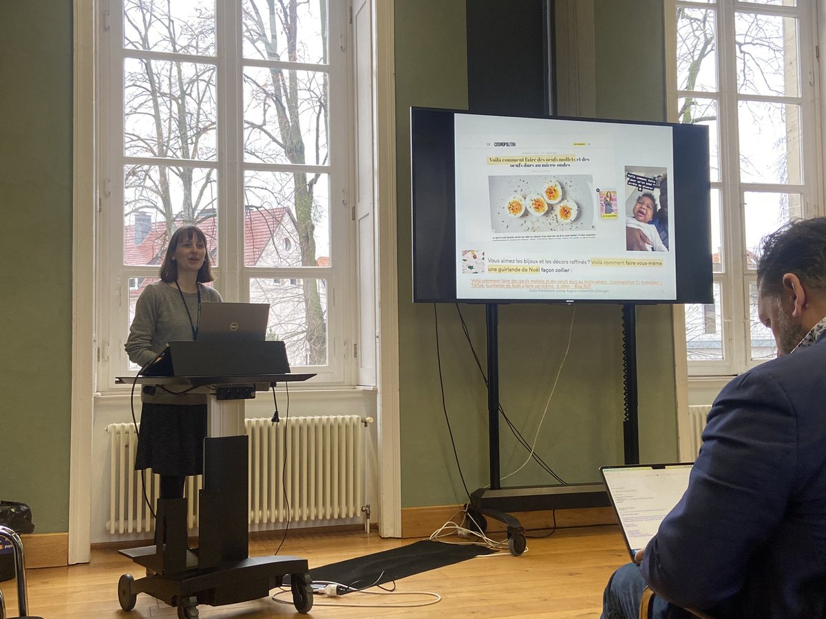 The afternoon session of day 1 of our collaborative RTG workshop is starting with a talk by <a href="/KatjaF76/">Katja Friedewald</a> about „The addressee as syntactic antecedent in French presentatives.“ #LinGoe #voila #LinguisticsRTG