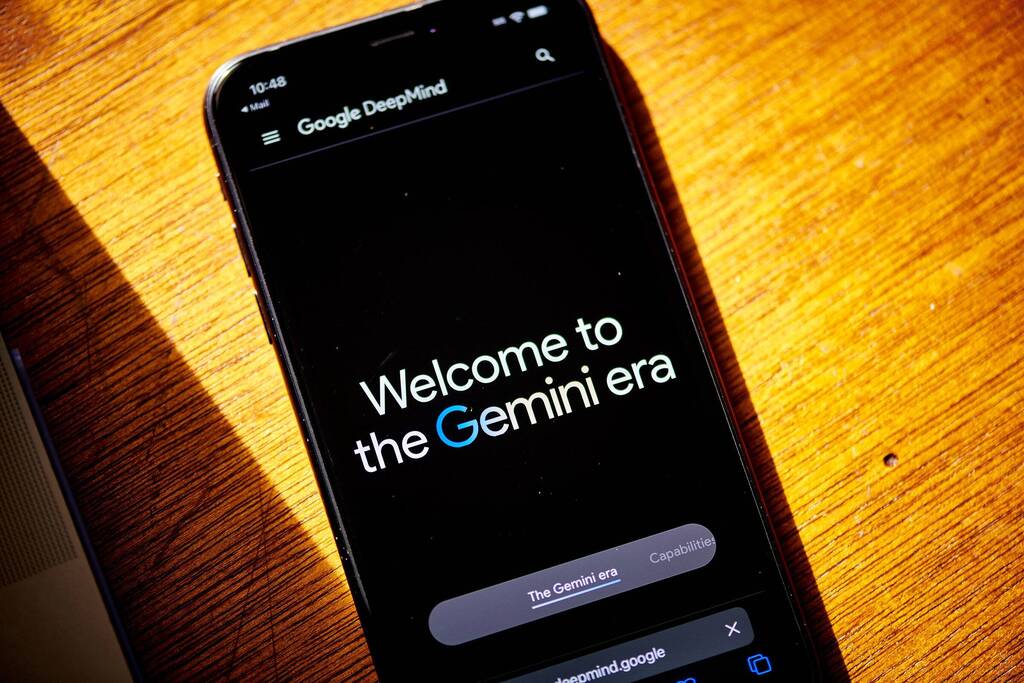 OdeonZ_'s tweet photo. New "Top Stories" post on WIRED: How to Get Gemini Advanced, Google's Subscription-Only AI Chatbot https://t.co/dfeoXBqIuV https://t.co/7N6AZO3pVK