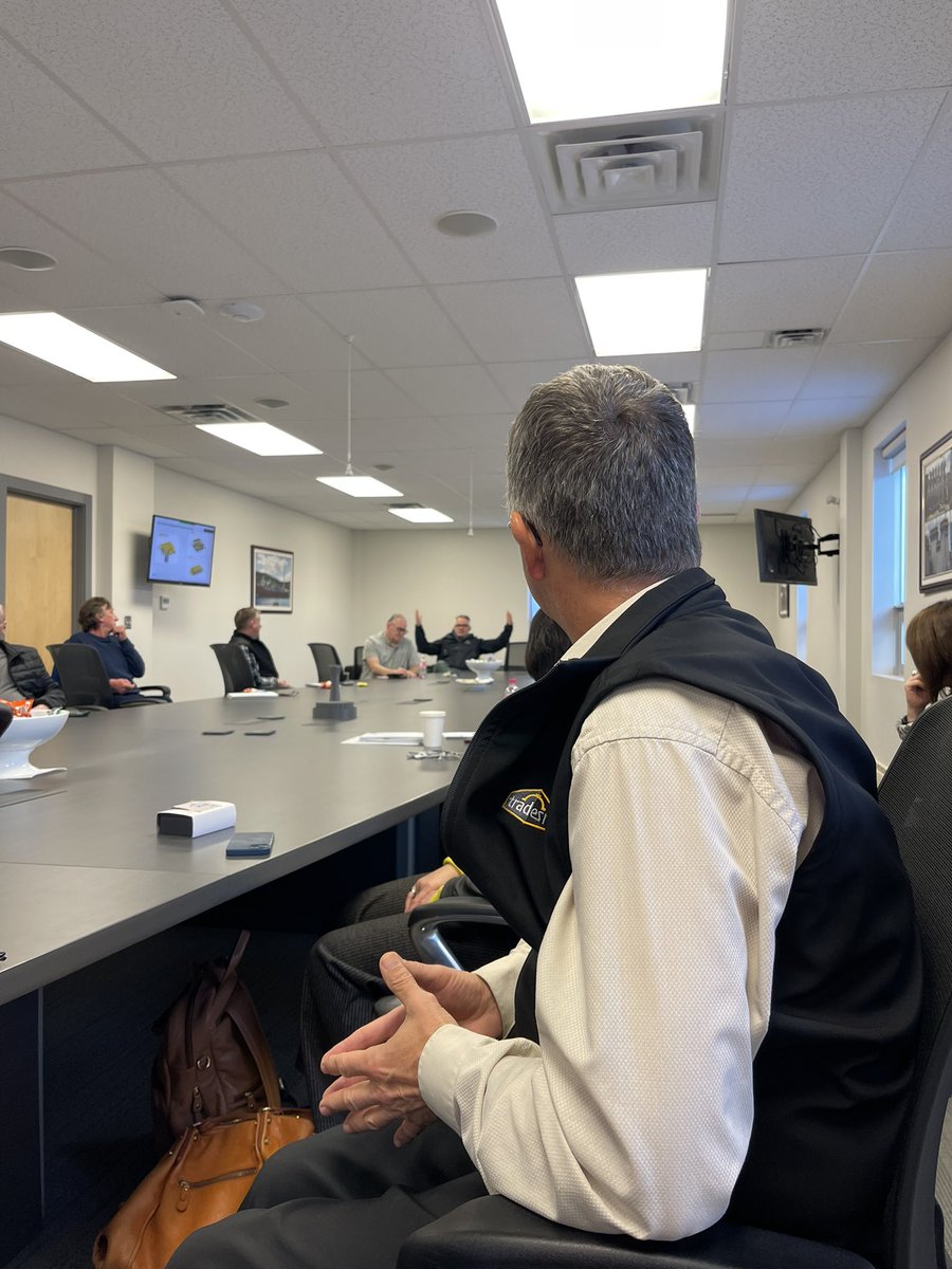 A big thank you to our friends at SLB One Subsea for their presentation recently. 

Our team and council learned about OSS Subsea Fabrication: the fabrication, testing and operations. 

We look forward to learning more about these projects in the future. #buildingtrades