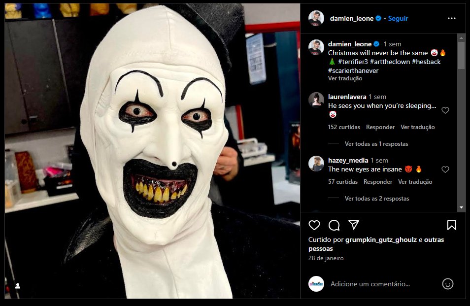 Do Instagram de <a href="/damienleone/">Damien Leone</a> 

"O Natal nunca será o mesmo 🤡🔥"

- Pois não será mesmo, papai! Mostra pra eles como se faz filme de terror :3
