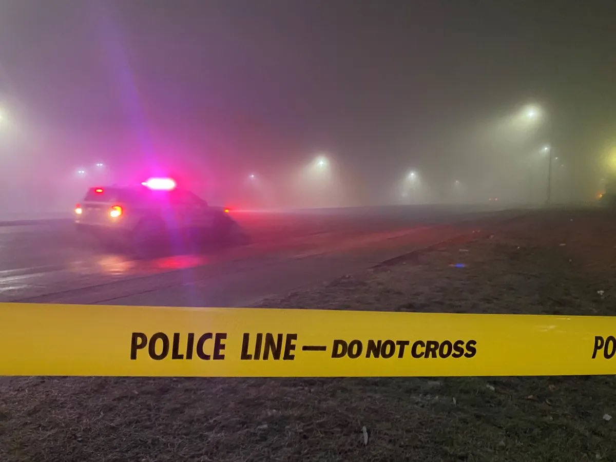 22_toronto's tweet photo. Late night crash in Brampton leaves 3 males deceased. The single vehicle collision occurred around 1 AM in the Chingacousy and Bovaird area. The cause of the crash is under investigation. https://t.co/wNMhUx8Jb1