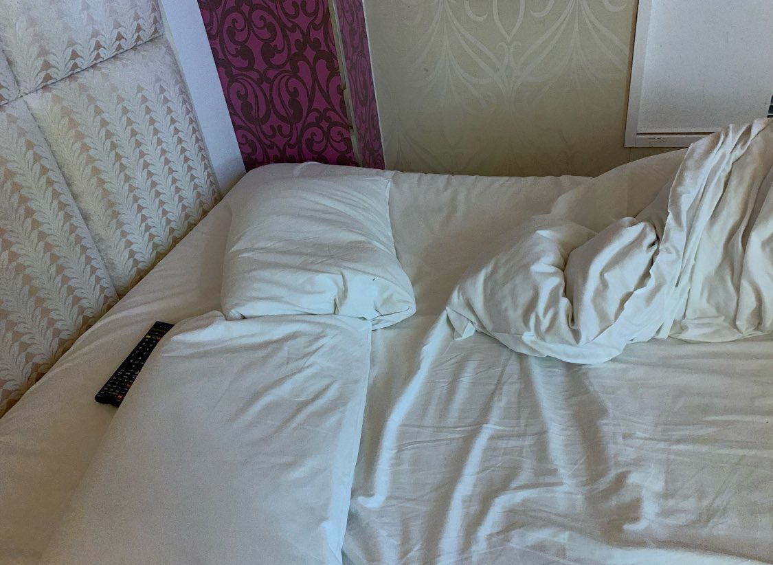 平日なのにほぼ寝ずに楽しみました！
中イキもしてたので、嬉しかったです。
興味あるからはDMくださいー！