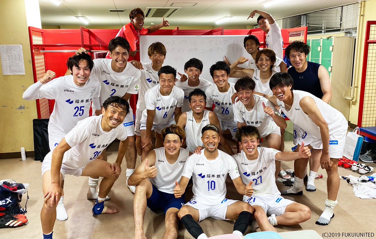 souta31's tweet photo. 皆さまお久しぶりです。

実は昨シーズン限りでサッカー選手を引退する事に決めました。

引退について特に語る様な事もないです！
やりきりました！
自分の納得のいく終わりかたが出来たと思います！

本当に長い間応援していただきありがとうございました！
これから長い人生家族の為に頑張ります！ https://t.co/3mTNhAxfxY
