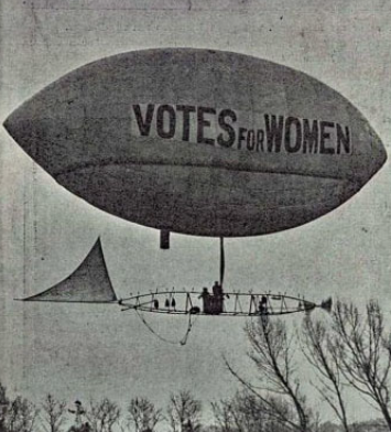 #OTD in 1909, Muriel Matters flew a hot air balloon over Westminster. “Votes for Women” was painted on the balloon, and she planned to drop leaflets over London, but she was blown off course. Her stunt made headlines across the world.