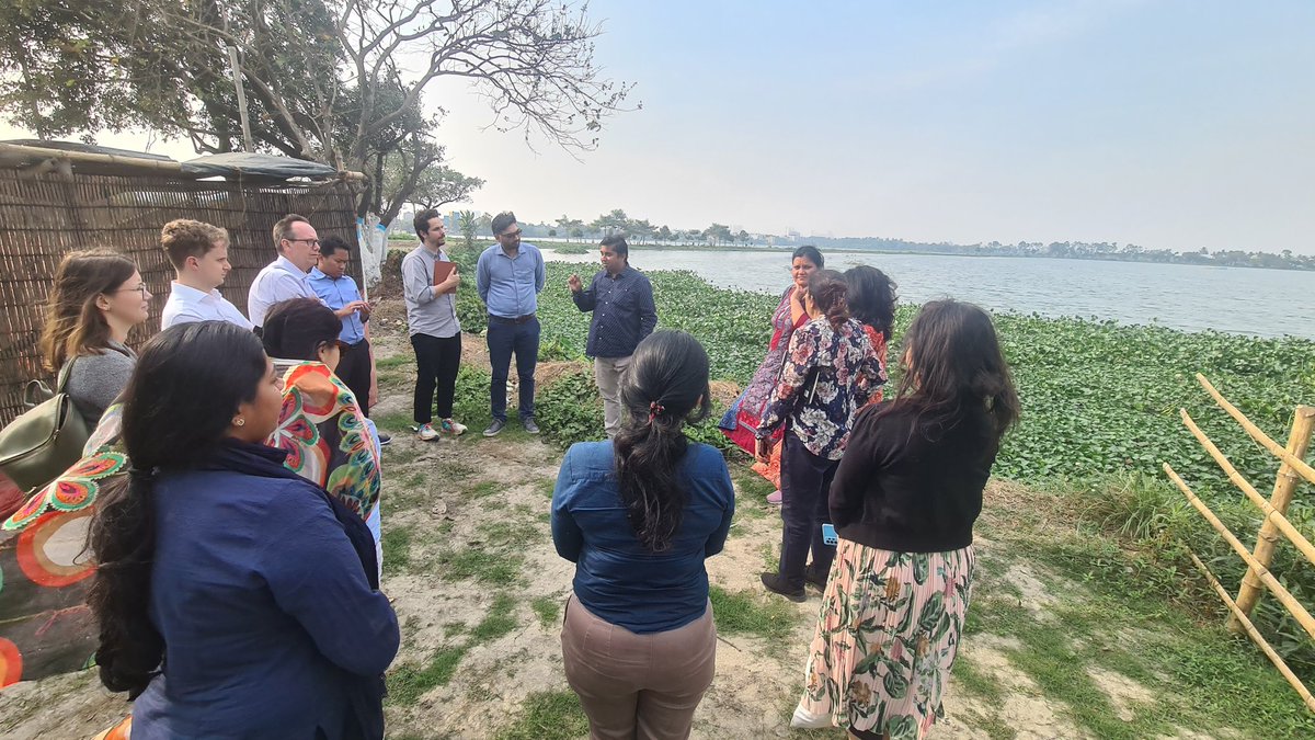 Andrew007Uk's tweet photo. Today I showed my @FCDOGovUK colleagues from both Delhi and London The Wetlands which, as someone put it, are the Kidney of Kolkata.

We need to protect and preserve such unique ecosystems - here a buffer between the city and the Sunderbands and source of livelihood for many 💚 https://t.co/eMN8B2VLPN