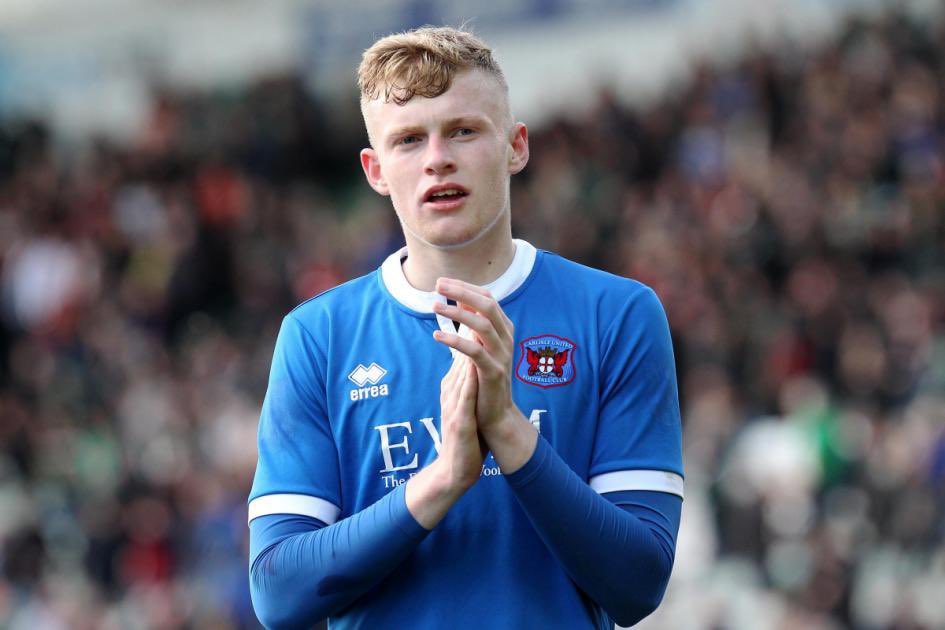 TheCUFCBlog's tweet photo. 5 Potential Destinations for Former Carlisle Center Back 

Jarrard Branthwaite

A Thread 🧵 https://t.co/2uYs417mQ3