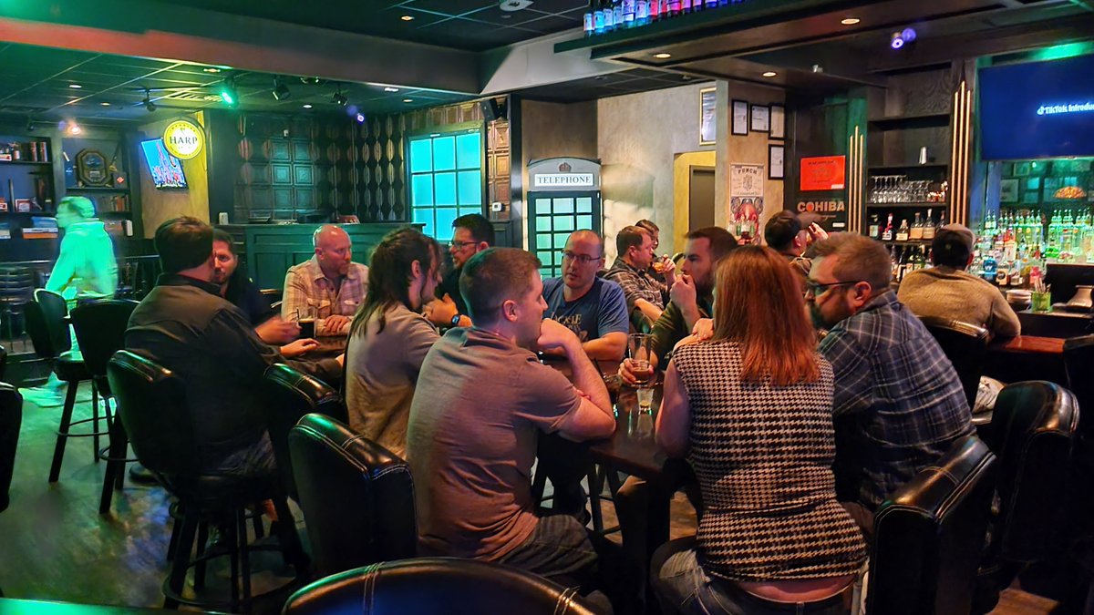 Dustinson tweet media