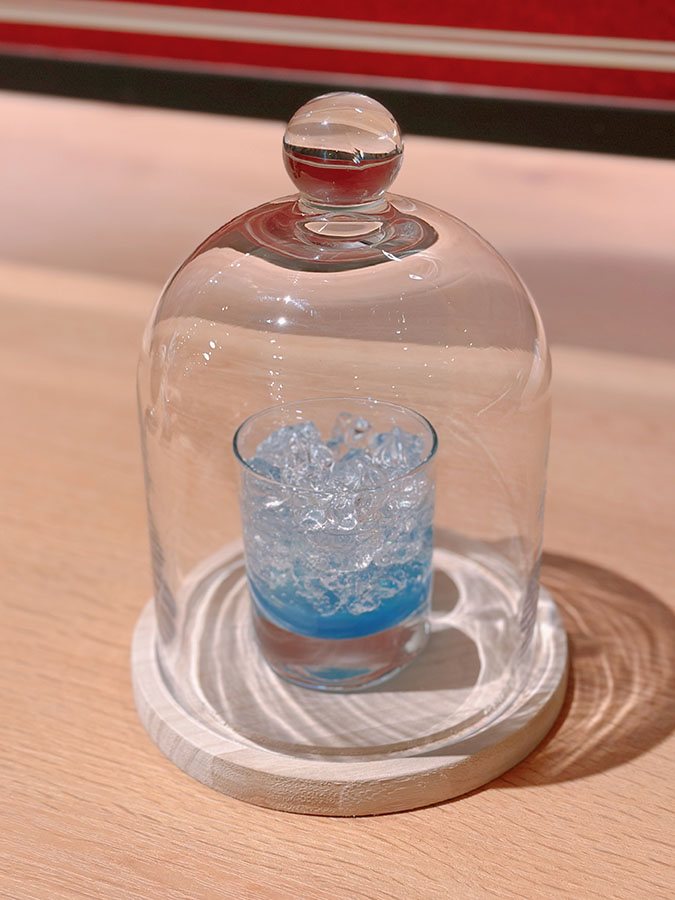 明日から開催のカルデアボーイズコレクションスプリングパーティーの内覧会にお邪魔しました。フードの写真ばかり撮ってしまいましたが、概念礼装のイメージに合わせた盛り付けが素敵です✨
色紙も描きました(4枚目)!よろしくお願いします🍴
https://t.co/8lRLQCEU68 #FGO #CBCSP 