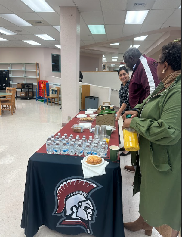LWCHSTrojans's tweet photo. Exciting day of collaboration! 🤝💡Passionate discussions, innovative ideas &amp; a shared commitment to student success. #MasterScheduleMeeting #WearetheMap🗺️ #Pathwaystosuccess @LWMSWarriors @villani824 @kgwhetsell @APGarate @DrSimoneRamos https://t.co/hNdXUocvW1