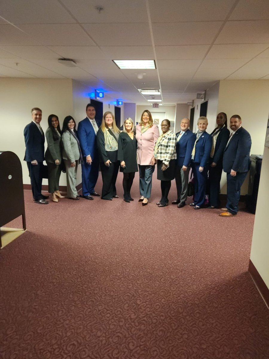 <a href="/NWSA_MIAMI/">NWSA</a> <a href="/MDCollege/">Miami Dade College</a> Thank you to all of our elected officials for meeting with the <a href="/MDCollege/">Miami Dade College</a> leadership team to learn more about how we are fueling the talent needed for the future of work.