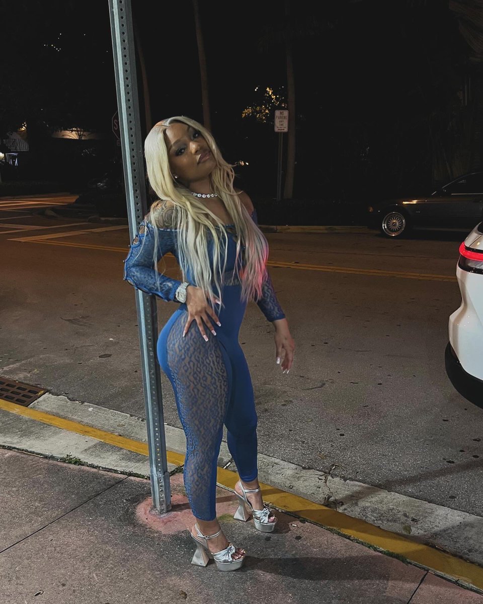1realnugg_'s tweet photo. You da shit https://t.co/g17p2bXsnS