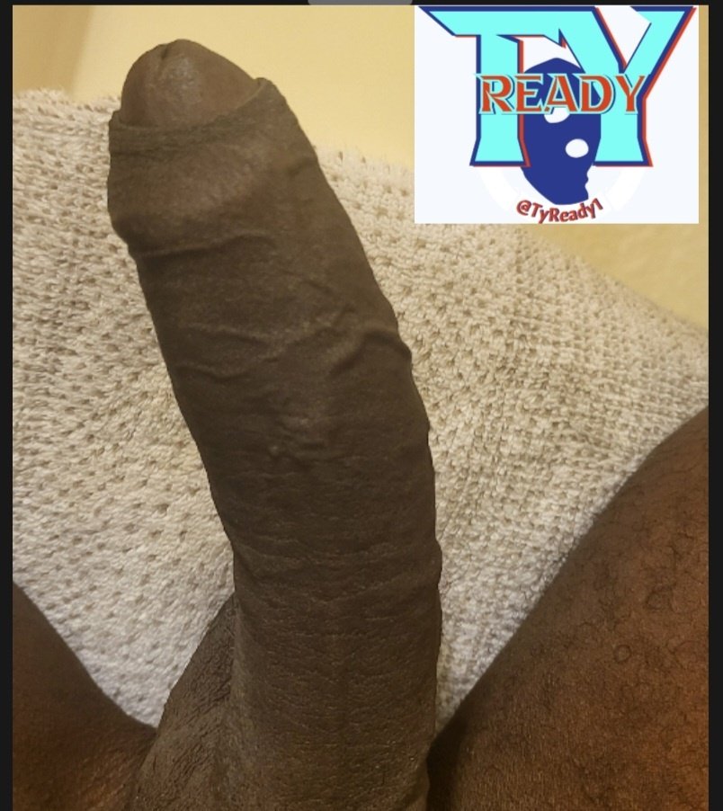 Tyready1's tweet photo. Good morning Twitter 😈 
#thickdickthursday https://t.co/6MuRRJ6nCs