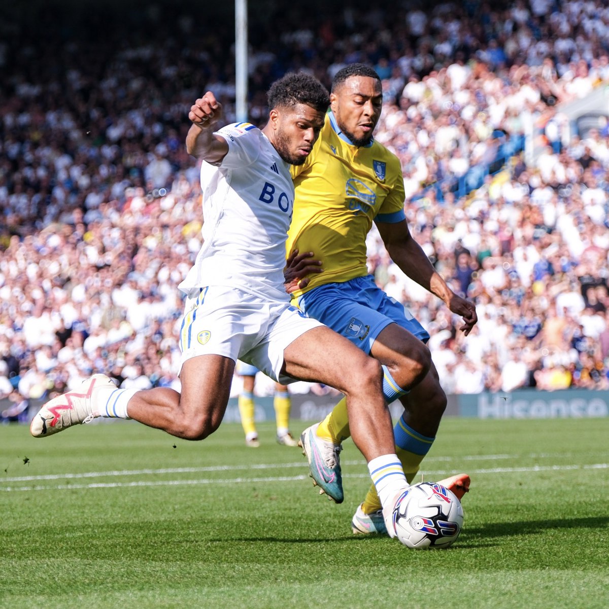 Leeds United tweet media
