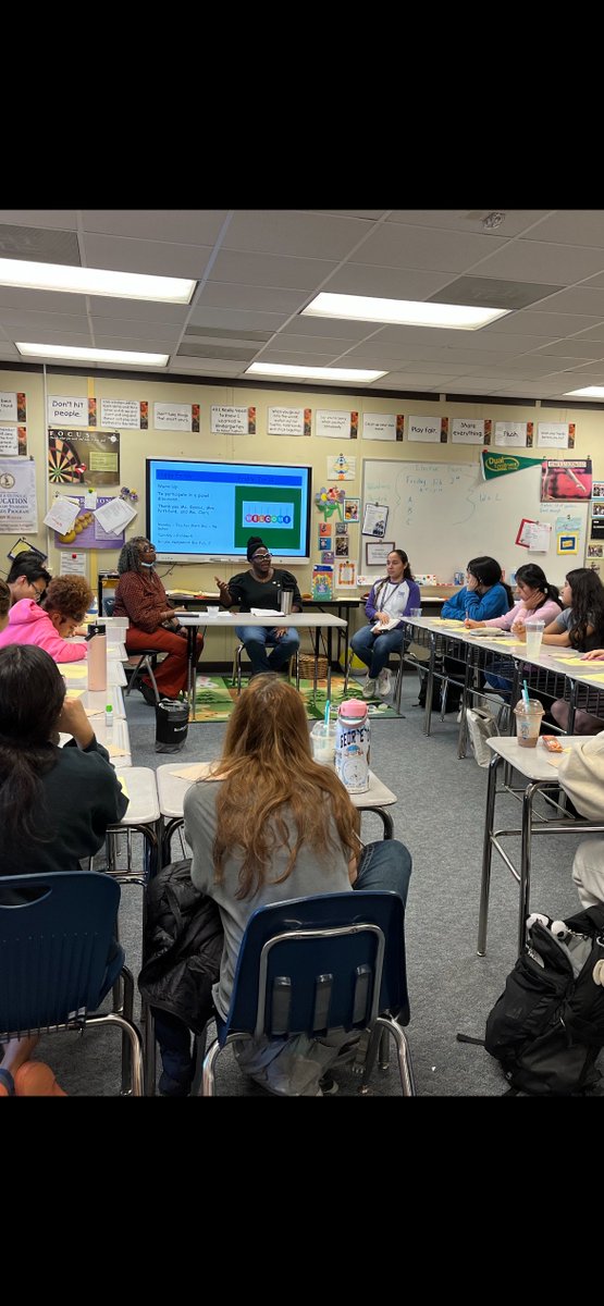 February is CTE Month! ECE II students heard from a panel of professionals about the awesome field of Early Childhood Education! Thank you Mrs. Cross, Mrs. Gudiel, and Mrs. Pettiford! @APS_CTE @APSCareerCenter