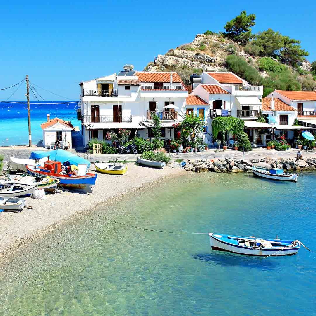 İDO, 6 Nisan'da kapıda vize ile Yunanistan seferlerine başlayacağını duyurdu.

• Seferihisar - Samos: 35 Euro (Aynı gün dönüş)
• Seferihisar - Samos: 49 Euro (Farklı gün dönüş)
• Kuşadası - Samos: 41 Euro (Aynı gün dönüş)
• Kuşadası - Samos: 52 Euro (Farklı gün dönüş)