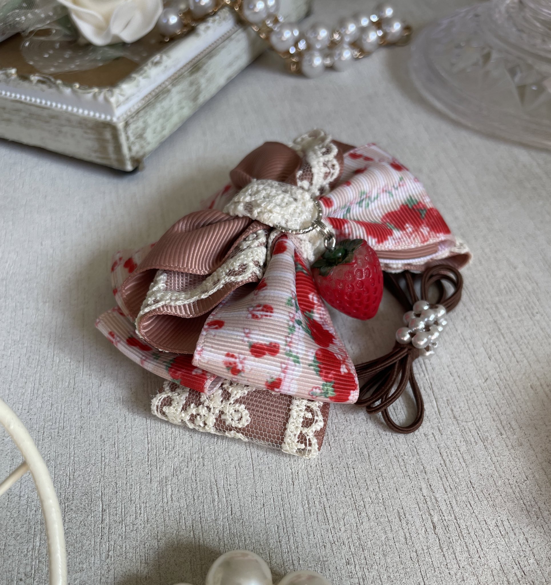 リボン　ヘアゴム♡プレゼント風リボン♡グリーン♡ハンドメイド 1_9f99b388c890fae0b1cf0617a866