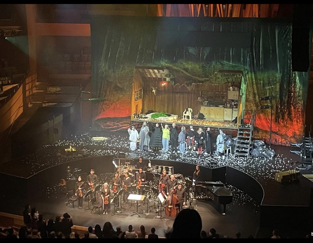 Love, love this piece. US premiere of @oliverleith and @mattcopson Last Days, in the beautiful company of @Thomas_ades @LAPhil + @GBSRduo in the pit, @Anna_Morrissey_ @Prema_Mehta + @woonaomiwoo working magic + gorgeous castmates. Happy, proud, jetlagged.