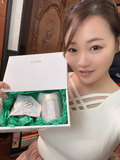 撮影おーわり✨️ 今日は葵マリーさん@ryuryunoryu  がお土産持って取材にきてくれました💕 発売が楽しみっ💕 グローバルメディアさん、 マリーさん 奈加あきらさん@nawanaka1mon  ありがとうございました✨️<a class="tags" href="/tag/ryuryunoryu">@ryuryunoryu</a><a class="tags" target="_blank" title="On Twitter" href="/?out=eyJ0eXAiOiJKV1QiLCJhbGciOiJIUzUxMiJ9.eyJpYXQiOjE3MjY4OTEwNzQsImlzcyI6InR3cG9ybnN0YXJzLmNvbSIsIm5iZiI6MTcyNjg5MTA3NCwiZXhwIjoxNzU4NDI3MDc0LCJyZWRpcmVjdF91cmwiOiJodHRwczovL3R3aXR0ZXIuY29tL25hd2FuYWthMW1vbiJ9.1PGPk57bkF5NpVJZ_1RFYUqV3Xs42ekBGBiNMRdmpePbECODHyeyv2jhYcHBe9BNe8eYJcnqVtTkocwkoyBTRA">@nawanaka1mon</a>