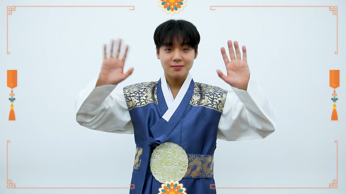 🎥 박지훈 2024 설 인사 영상 (PARK JIHOON Happy New Year Greeting)　 　 🔗 youtu.be/IEU3yb5WJRk 　 #박지훈 #PARKJIHOON #HappyNewYear #설날