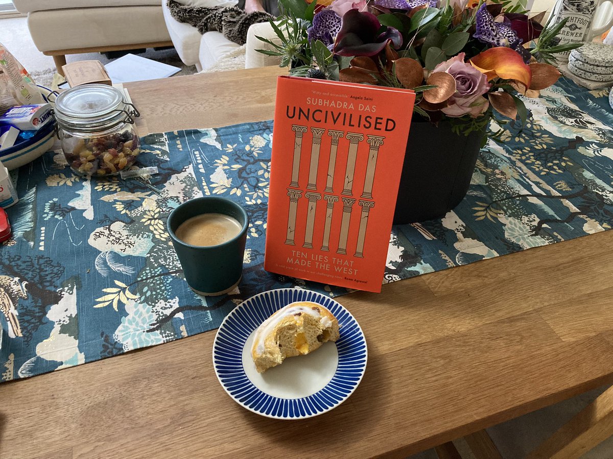 littlegaudy's tweet photo. #PubDay

How it started:              How it’s going: https://t.co/1ysb7J2xQF