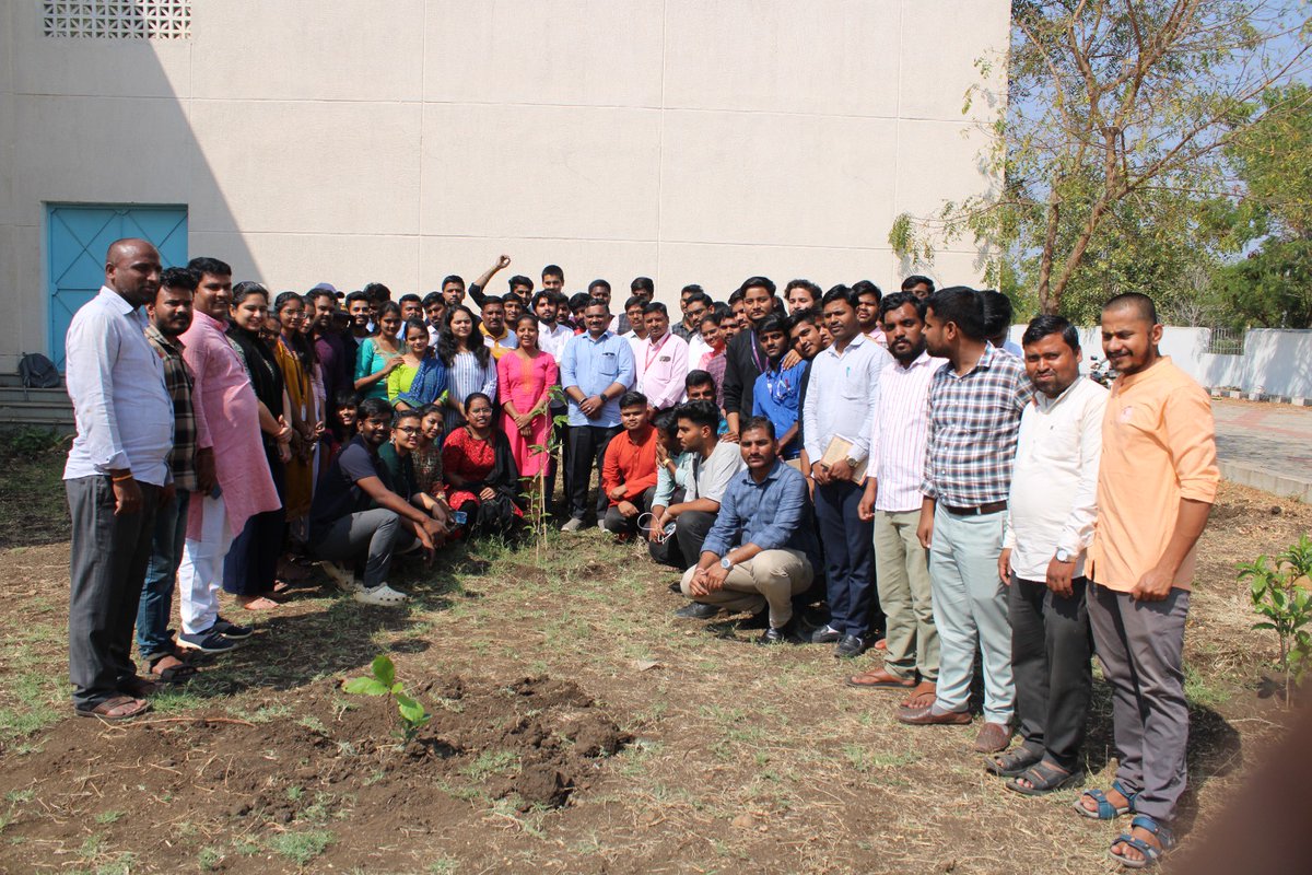 ABVPVoice's tweet photo. National Joint Organising Secretary, Shri S. Balakrishna interacted with Central University of Karnataka (CUK) karyakartas and discussed various organisational activities. He encouraged karyakartas to adopt a proactive approach to resolving issues. https://t.co/o4EHw9Fw0i