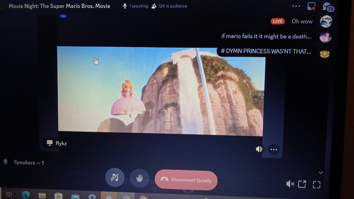 GirlBit34's tweet image. Enjoying movie night @PlayOverTrip 😌

@akio_ichiban @rykz_jpeg 

#shrooms #NFT