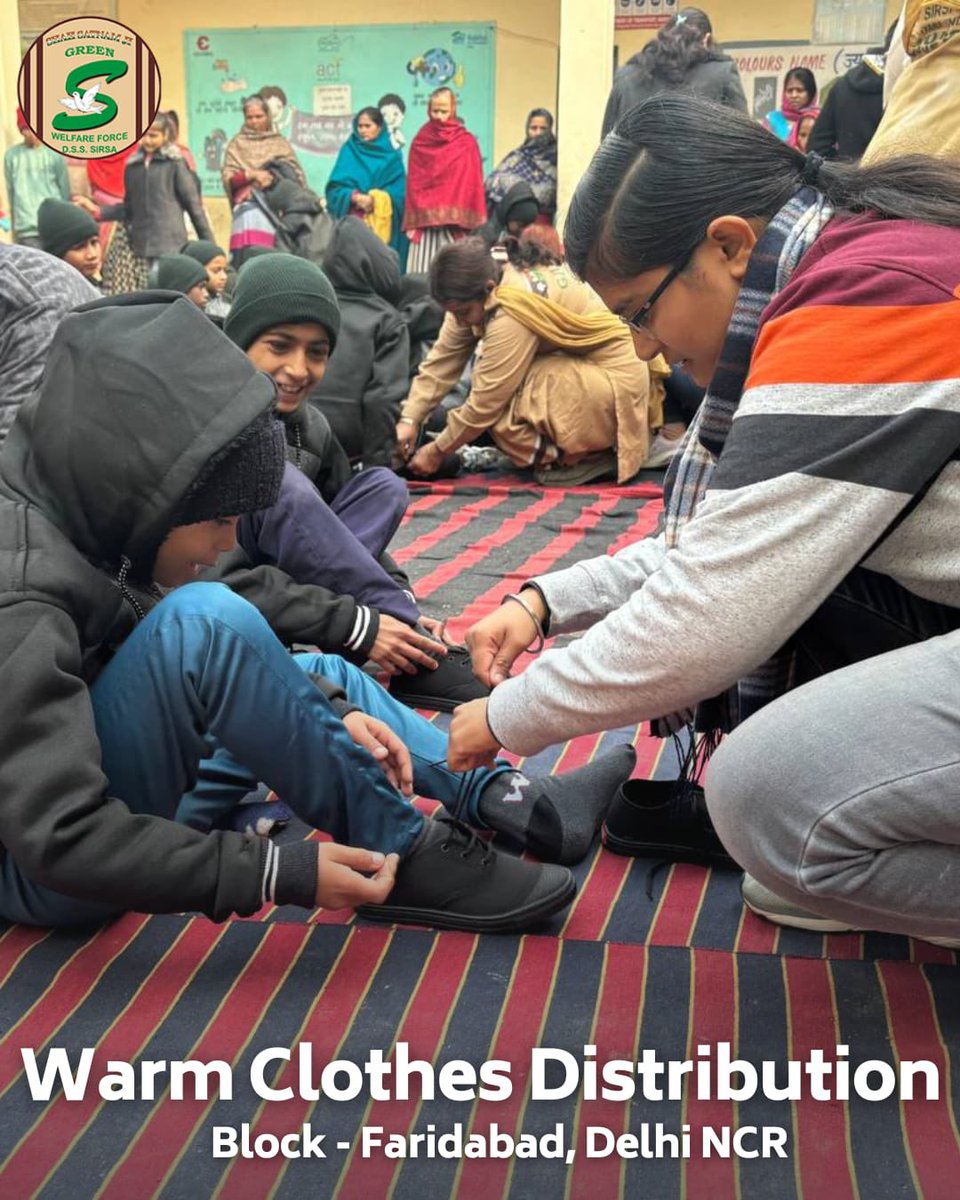 GreenSwelfares's tweet photo. Shah Satnam Ji Green 'S' Welfare Force Wing volunteers are spreading warmth among the underprivileged in the cold season. Generously donating sweatshirts, shawls, shoes, and more, they exemplify true care and compassion. Their actions create an everlasting impact. #WinterWarmth #DeraSachaSauda