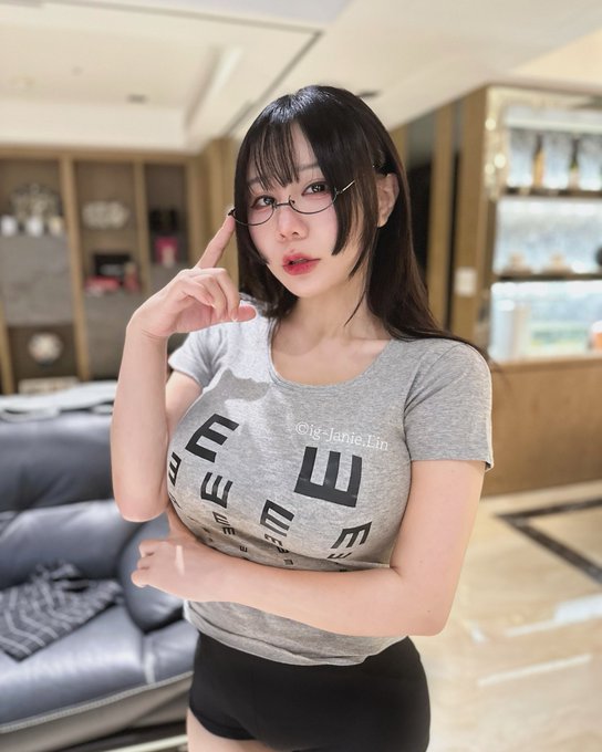 Senpai＾＾  https://t.co/GBjhL4w5oN https://t.co/NvBBn2d4EH<a href="/tag/newprofilepic"class="tags"><span>#newprofilepic</span></a>