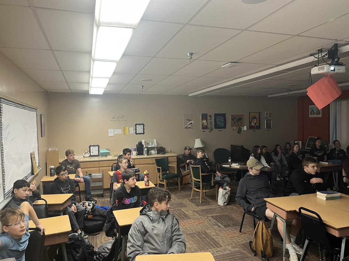 coachcarlson8's tweet photo. Great turnout of over 20+ Loyola Student-Athletes at our first FCA Huddle of the year! 

Mr. Vine @D3_WeightsGuy did a great job of explaining how important a strong foundation is whether it’s in sports , academics, or life you need a strong foundation to be your best! https://t.co/9x8K6Uy0WQ