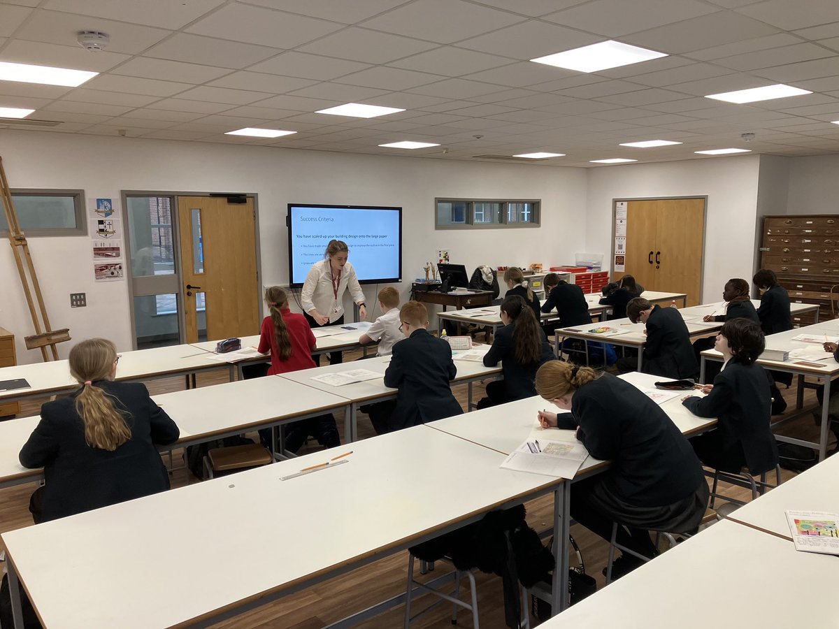 kesacademy's tweet photo. Today we focus on the KES Art department  
So much great work being done in the department engaging students 📸 ✍️ 🖼️
👏👏👏
#promotesuccess https://t.co/Ql5NWJnJhh