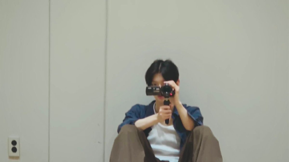 YJ. tweet media