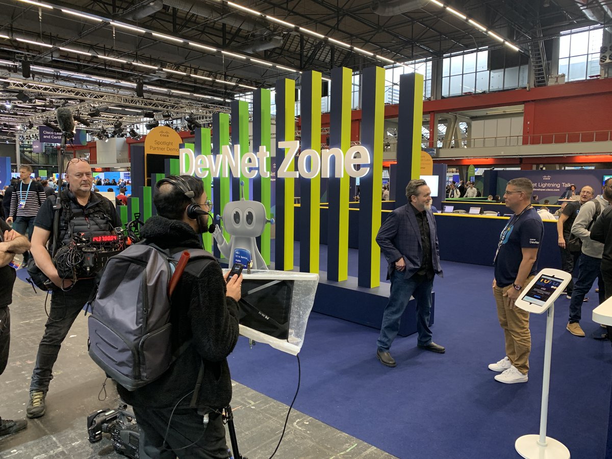 Cisco DevNet tweet media