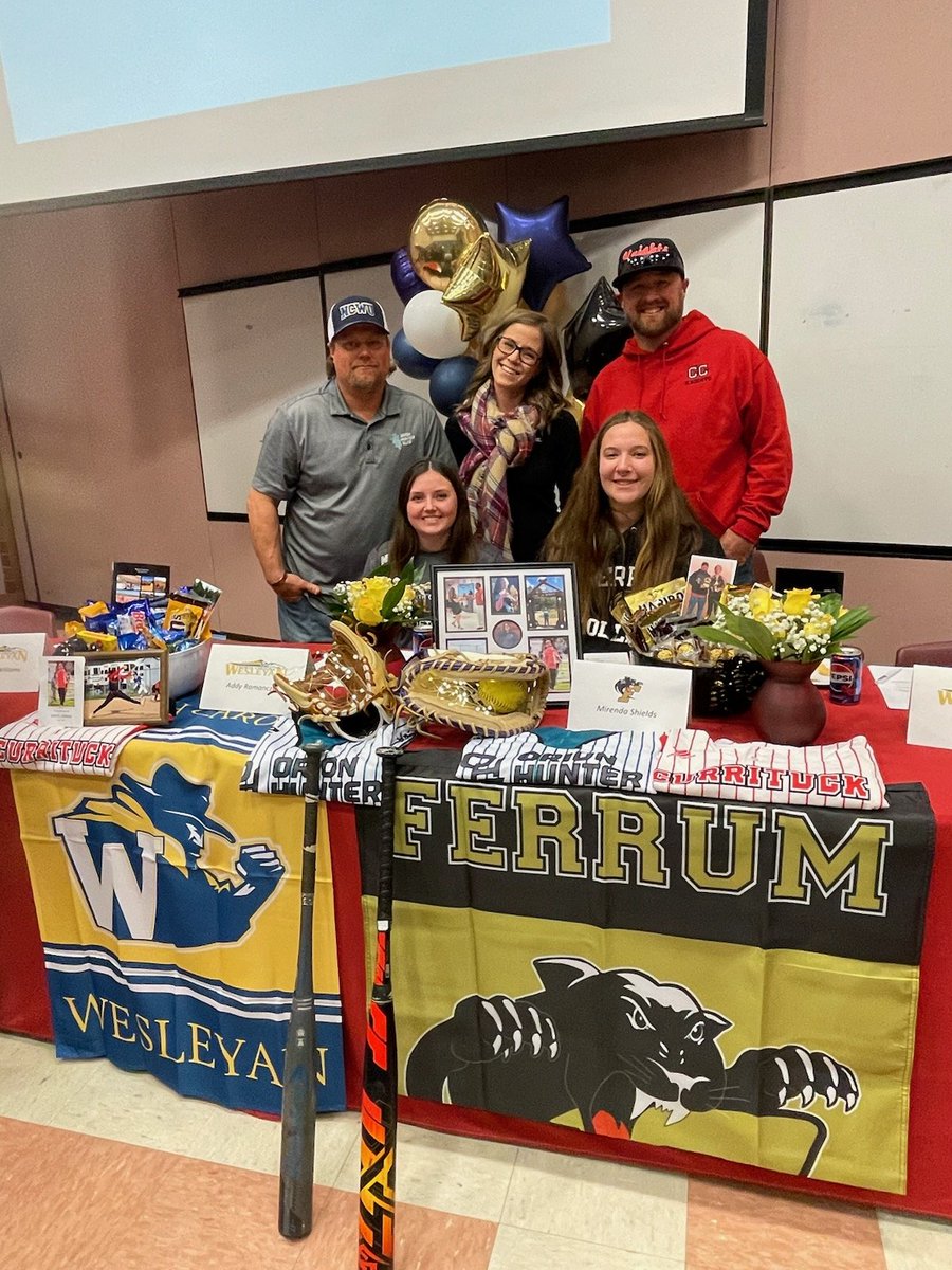 OHE_18U_Kaz's tweet photo. Break out the pens! It was a big day for a couple of our girls! Congratulations to @AddysonRomancz1 for signing to @NC_Wesleyan_SB and @Mimi33517024 for signing to @softballferrum. Both girls have bright futures ahead of them and we can't wait to watch from the sidelines! #OHE https://t.co/OBeQycUFOy