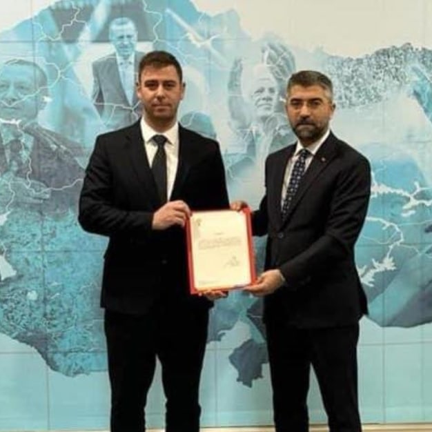 akgnclikoltu's tweet photo. Genel Merkezimiz tarafından Oltu İlçe Başkanlığına Burtay Oğuzhan YAVUZ atanmıştır

Başkanımız YAVUZ'a ve Oltu'muza hayırlı olsun

#AkGençlikOltu https://t.co/1LKLJQRkbq