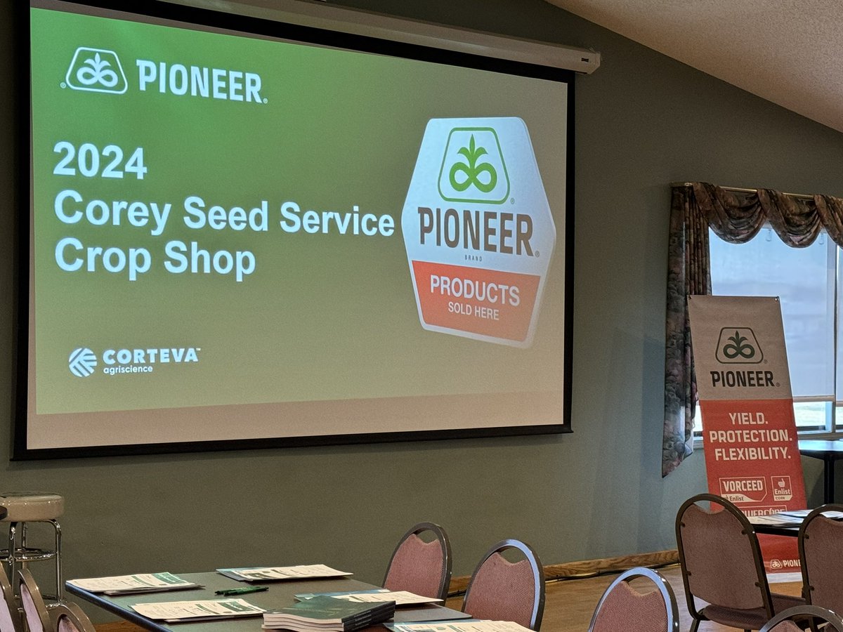 boyet_norte's tweet photo. Good morning from Tyrone Hills Golf Course here in Fenton, MI. Though the weather is nice enough today to play golf we are here to learn about @PioneerSeeds and @AgLeaderTech #RightSpot #InCommand. Thanks to Corey Seed Service for having us. It will be a gooood day 🙏 https://t.co/D5D8U4HFqj