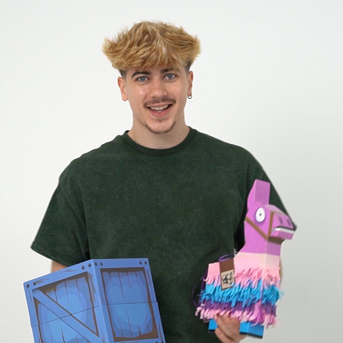 Participa no desafio Samsung #GalaxyPortals pelo código 9118-7329-9055 e consegue um #GalaxyS24 Ultra!
Acompanha o top 10 jogadores portugueses mais rápidos atualizados na página <a href="/SamsungPortugal/">Samsung Portugal</a> !
O vencedor será anunciado dia 12/02.

#pub