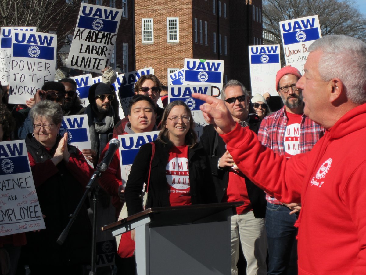 UAM_UMD's tweet photo. Fantastic rally yesterday in Annapolis in support of HB0943, which would give higher ed workers in Maryland the right to collective bargaining! Proud to stand with @UMD_GLU @UAW @AFTunion in the fight for #CollectiveBargainingNow https://t.co/flzfbjlzQt