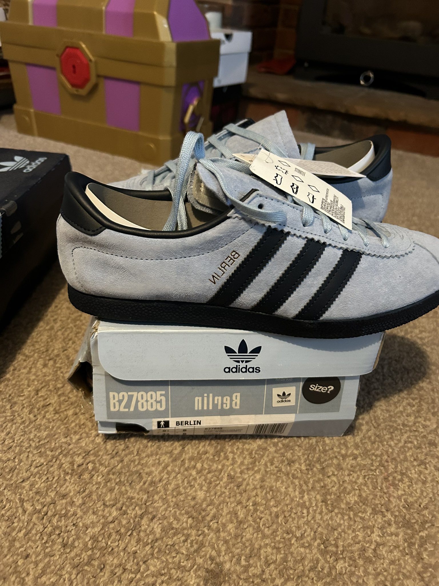 Harga adidas cheap berlin