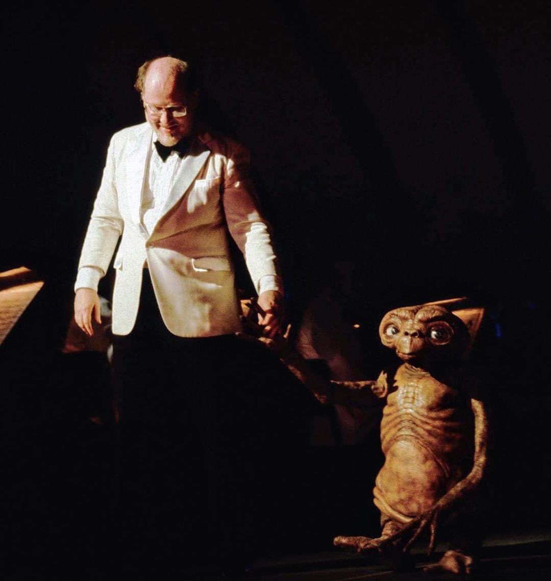 ET_nocontext's tweet photo. Happy 92nd birthday to the incomparable John Williams!! 🎶 https://t.co/tOKlC4snZ9