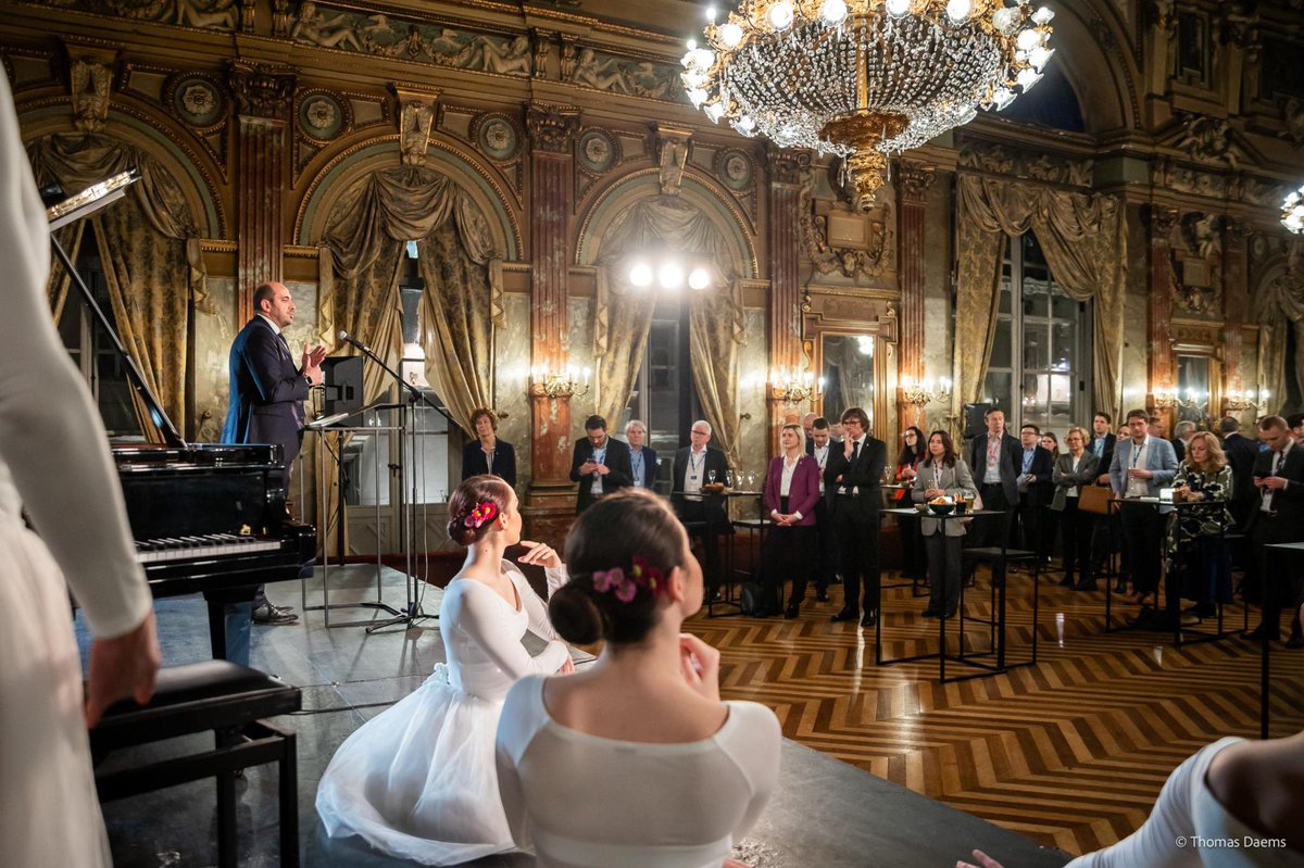 Green IT, Blockchain et intelligence artificielle étaient à l’agenda de la conférence organisée à #Gand dans le cadre de la Présidence belge du Conseil de l’UE. 🤖

🦾 L’innovation est le moteur de la compétitivité européenne. De l’intelligence artificielle à l’utilisation de la