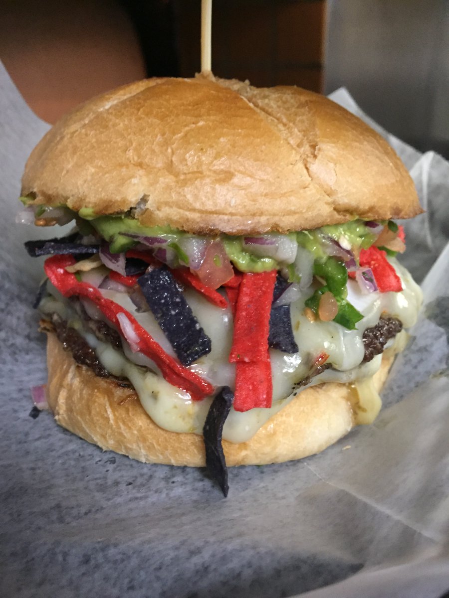 Lucky's Last Chance tweet media