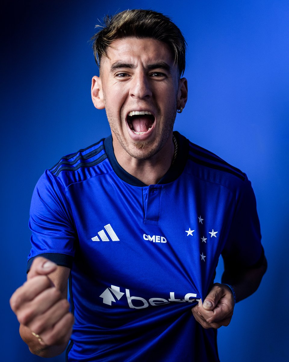 Cruzeiro's tweet photo. 🫵 No pasa nada! Mais um xerifão pra nossa zaga! Bem-vindo, Lucas Villalba.

📸 @ggaleixo 

#FechadoComOCruzeiro https://t.co/OIwbSzvd0Q