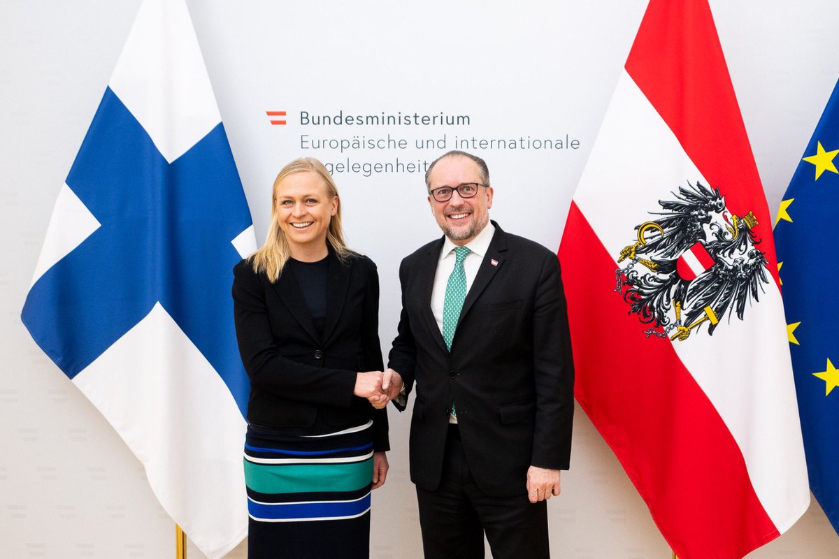 a_schallenberg's tweet photo. Just welcomed 🇫🇮 Foreign Minister @ElinaValtonen on her first bilateral visit to Vienna. We discussed #Russia’s destabilization tactics along the Finnish border and illegal migration. I also thanked her for #Finland’s support in ensuring the functioning of the #OSCE. https://t.co/Zw1KUYEmBK
