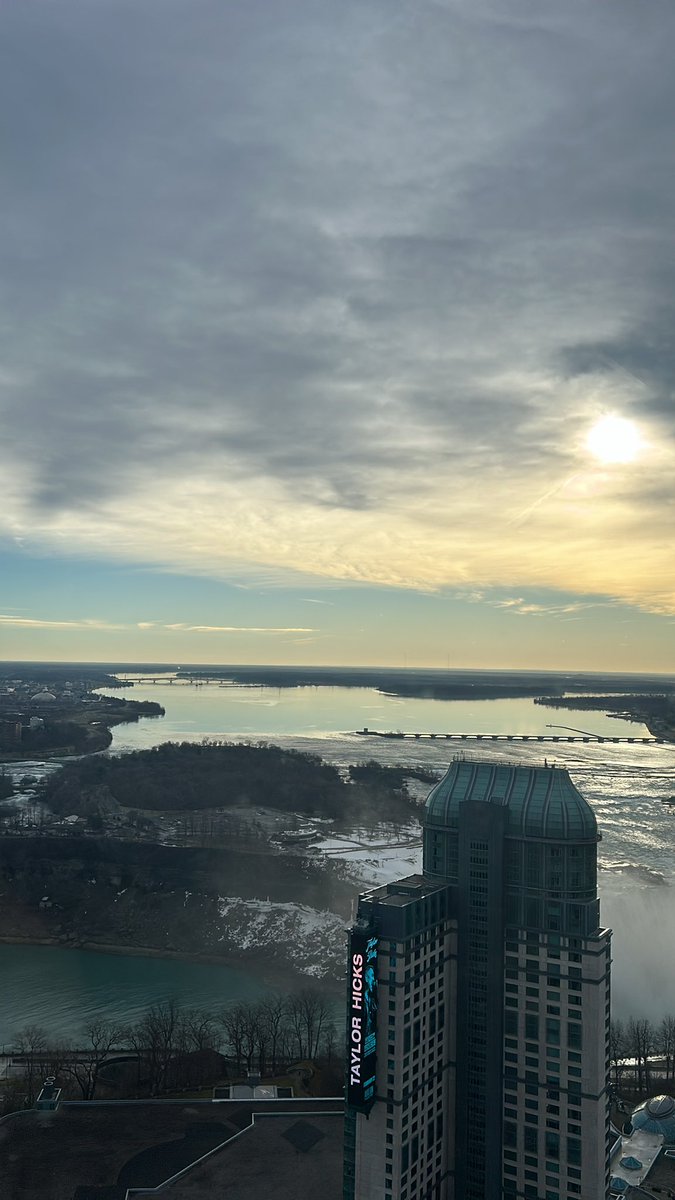 oshawa5's tweet photo. @gtaweather1 Nice morning in falls https://t.co/7KW4LjGmgO