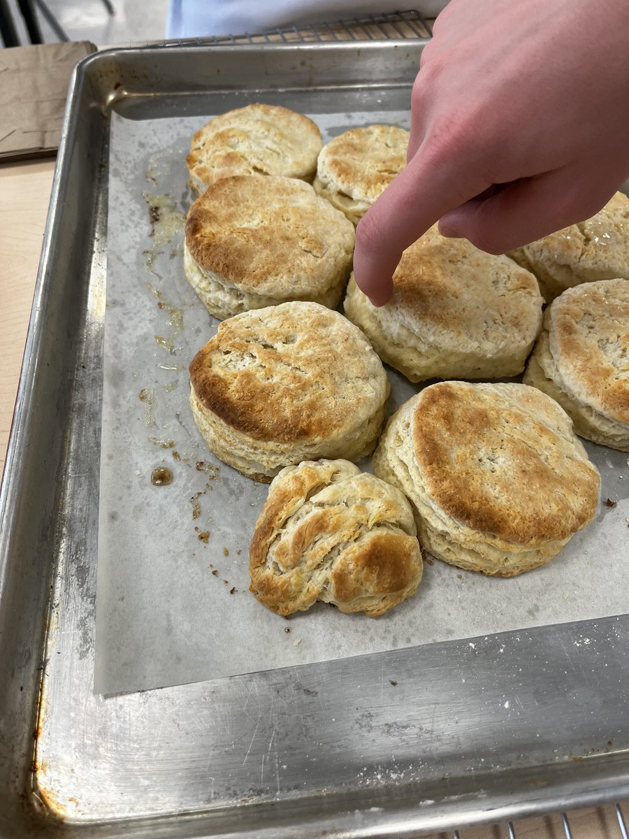 MrsHolmesFACSEd's tweet photo. It was all about homemade vrs semi-homemade cooking techniques this week! Excellent job Foods 1 students on their first cooking lab! These homemade biscuits were amazing! @CRHSRedWolves #CTEMonth #IamCTE #homemade #cooking https://t.co/jtNJthmE1g