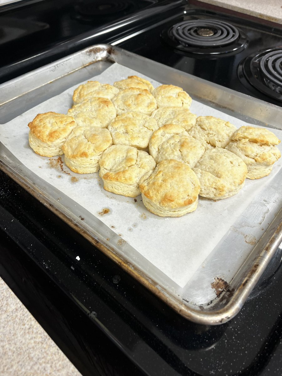 MrsHolmesFACSEd's tweet photo. It was all about homemade vrs semi-homemade cooking techniques this week! Excellent job Foods 1 students on their first cooking lab! These homemade biscuits were amazing! @CRHSRedWolves #CTEMonth #IamCTE #homemade #cooking https://t.co/jtNJthmE1g