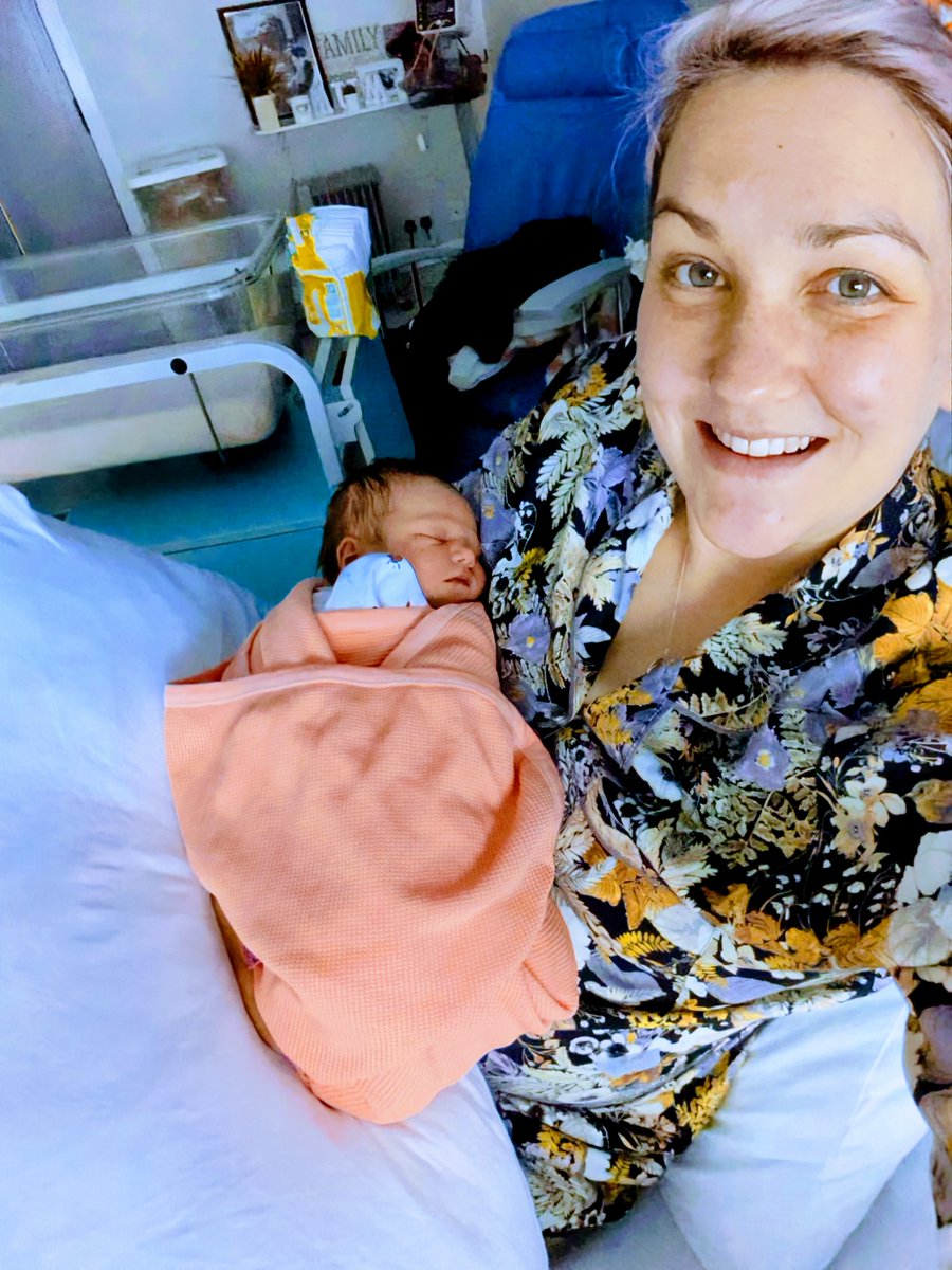 daisyduke92's tweet photo. These past couple of years have provided some big life moments: getting married and publishing a book (with a fabulous team of #CensusLegends) being just two. However, there is nothing to compare to giving birth to our beautiful daughter earlier this week, our wee Wren π₯° https://t.co/z9GVHa6Xbb