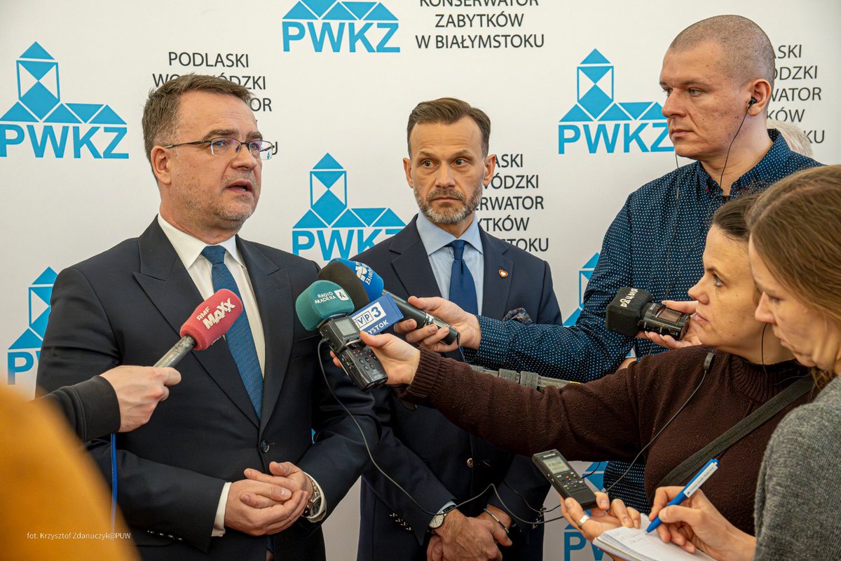 PodlaskiUW's tweet image. 🏛️Utworzenie rady ochrony zabytków i ściślejsza współpraca z instytucjami naukowymi to tylko kilka pomysłów nowego zespołu nadzorującego dziedzictwo regionu. O planach poinformowano dzisiaj na konferencji prasowej, w której uczestniczył Wojewoda Podlaski Jacek Brzozowski.🤝