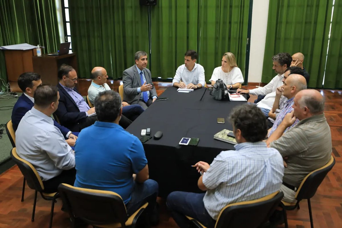 📍 Intervención Barrial Focalizada (IBF)
Se realizó la primera reunión en la ciudad de Rafaela para comenzar a analizar la implementación del IBF.